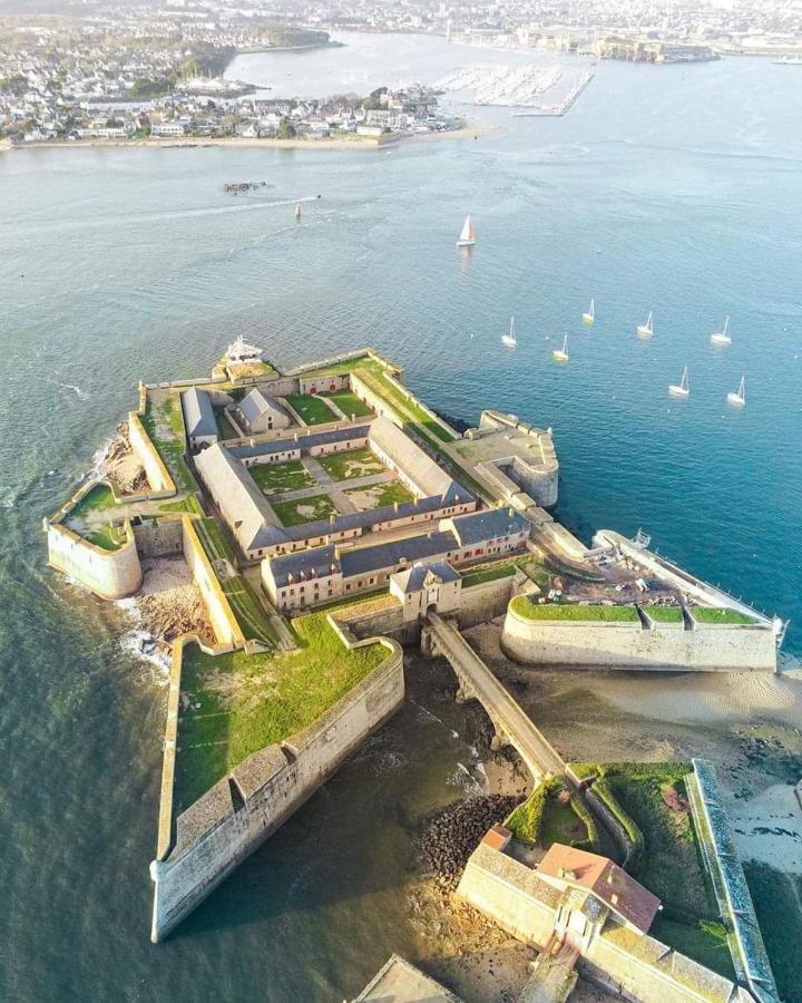 Hotel Spa De La Citadelle Lorient Пор-Луи Экстерьер фото